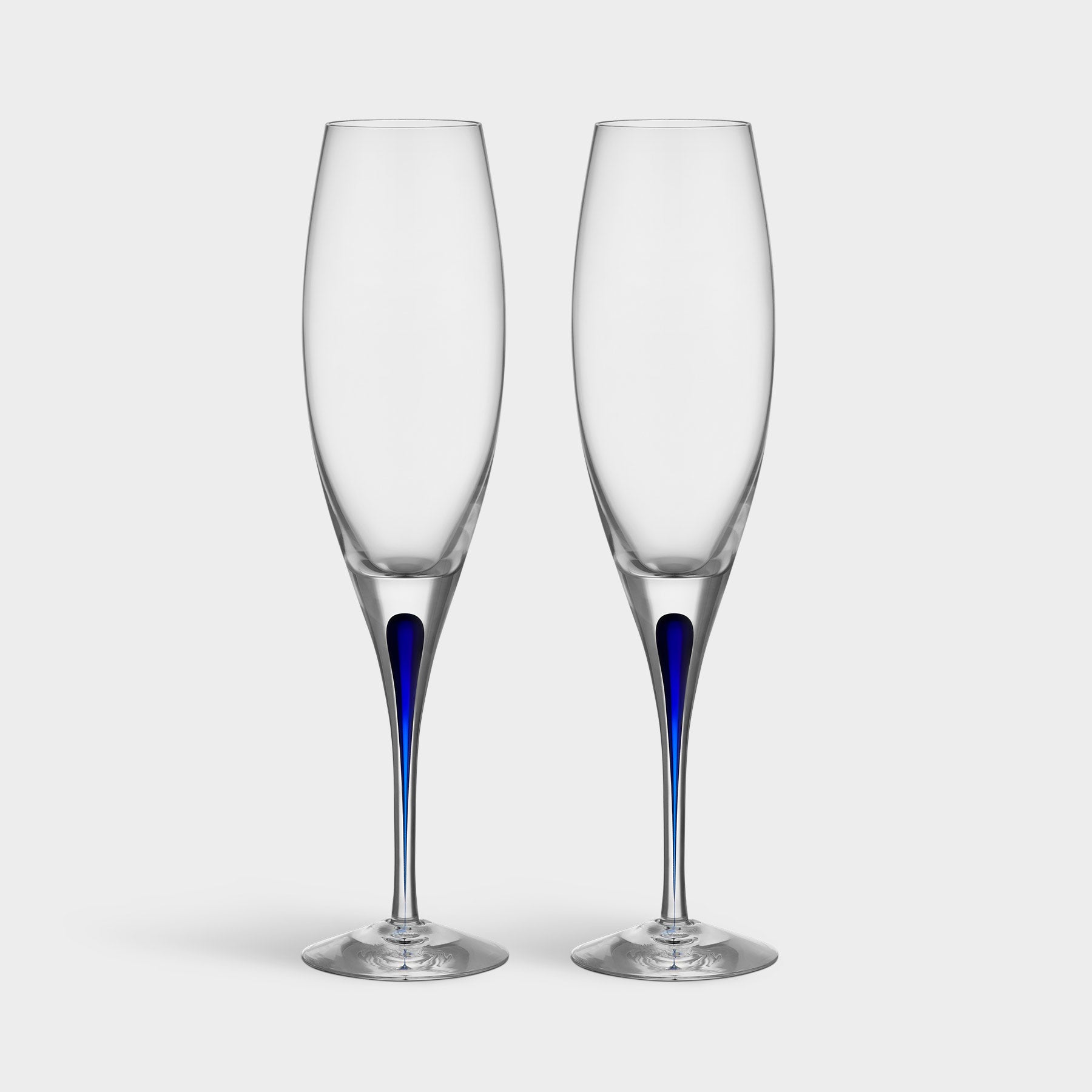 6257401_Intermezzo-Champagne_Blue_Orrefors_Erika-Lagerbielke_PRO_01_1x1_15bbae93-afa7-426e-bd93-f0cf29514b6f.jpg