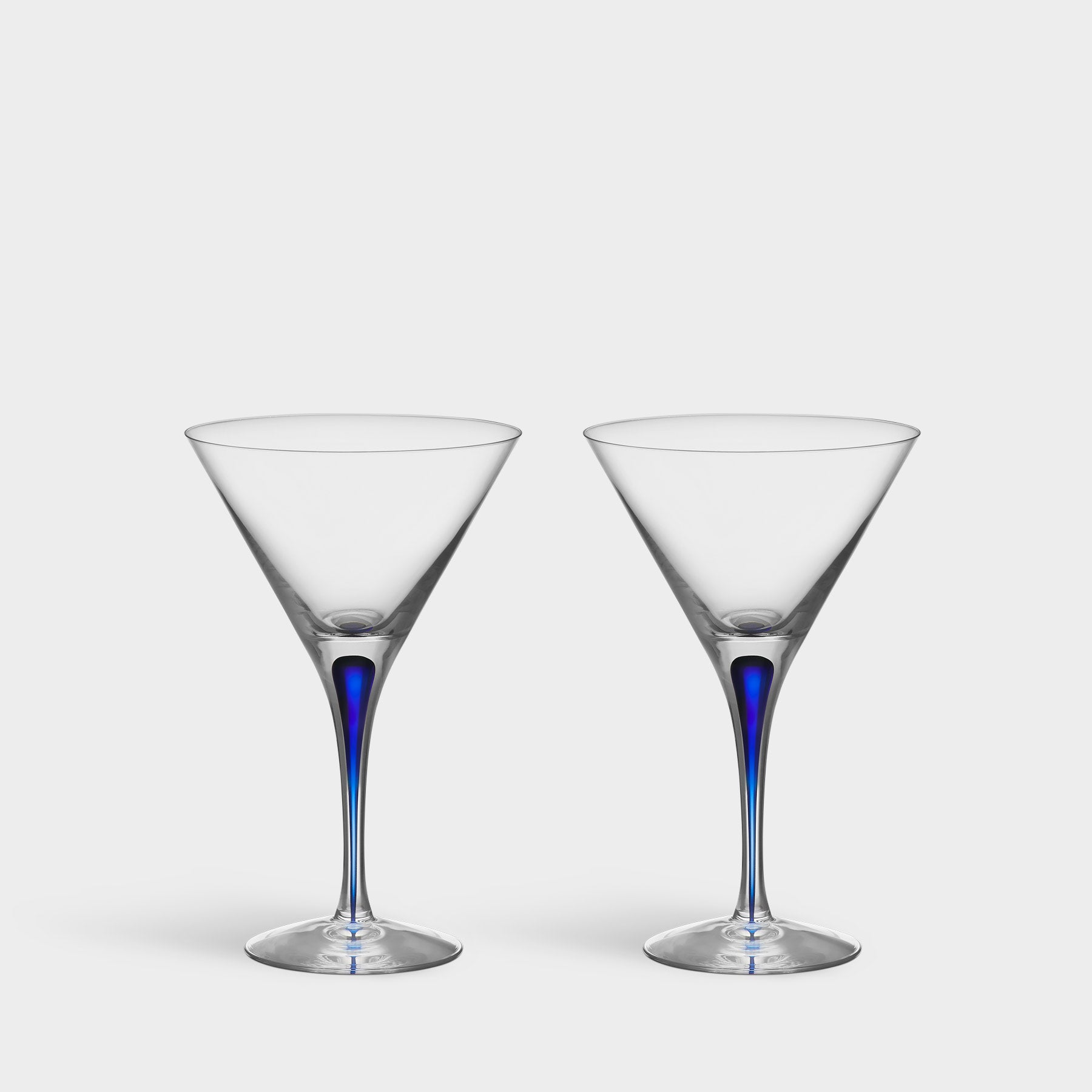 6257406_Intermezzo-Martini_Blue_Orrefors_Erika-Lagerbielke_PRO_01_1x1_d999d474-2bf6-4514-bc09-bd3954d73e29.jpg